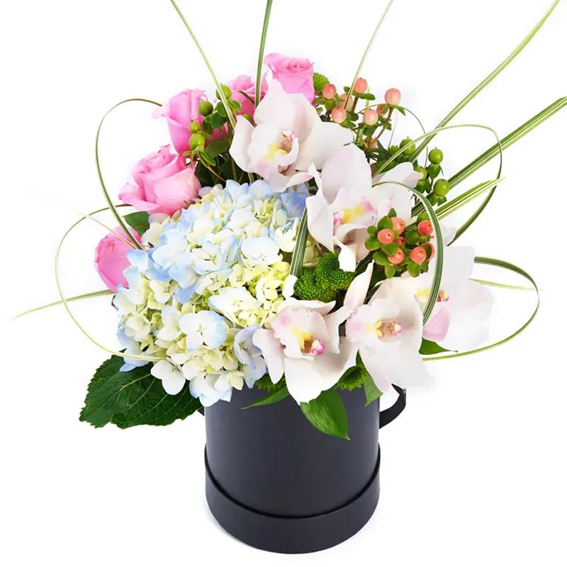 Цветы в коробке Мягкий румянец